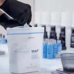 Farbe/blondierung*GOLDWELL Silklift Clay