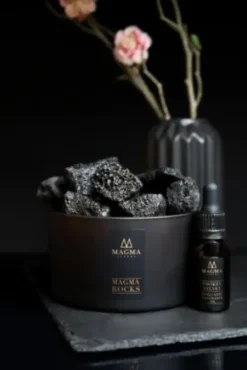 Unterhaltsbedarf* MAGMA London Magma Rocks Smokey Velvet Volcanic Rock Diffuser
